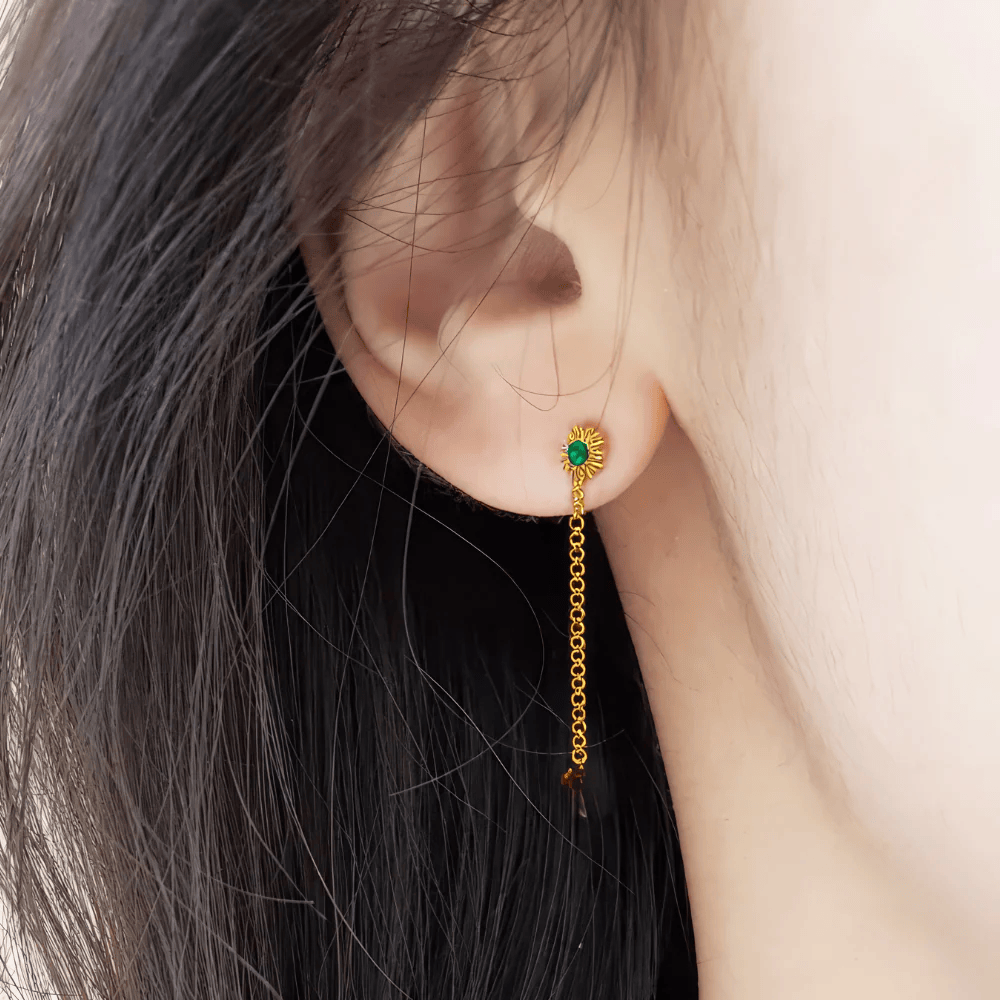 emerald-gleam-minimal-drop-chain-earrings